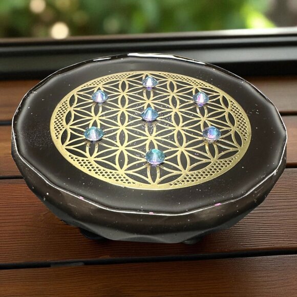 Flower of Life Crystal and Brass Orgonite Grid - Picture 1 of 3